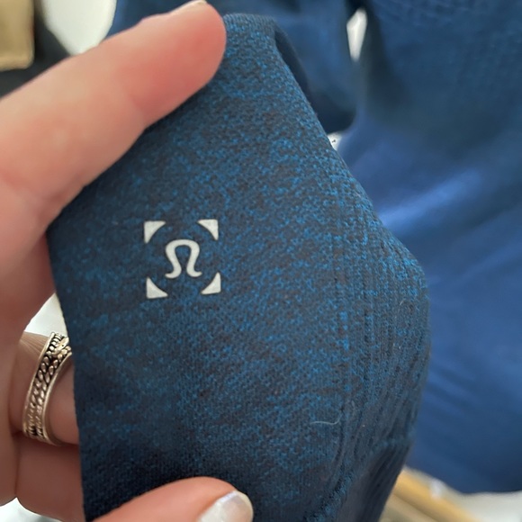 Lululemon men’s jacket XS - Picture 2 of 3